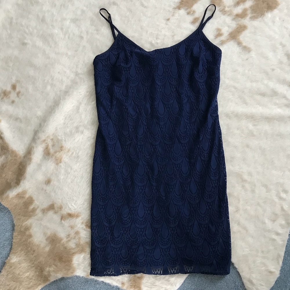 Lilly Pulitzer knit stretchy eyelet lace dress